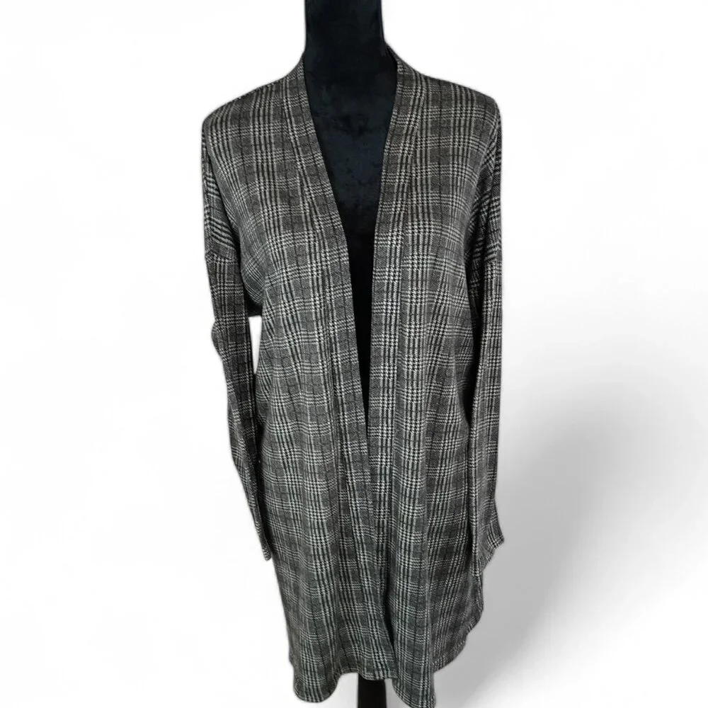 Women's Plaid Full Length Cardigan  Grey Black Cream Cozy Winter Plus Size 3XL